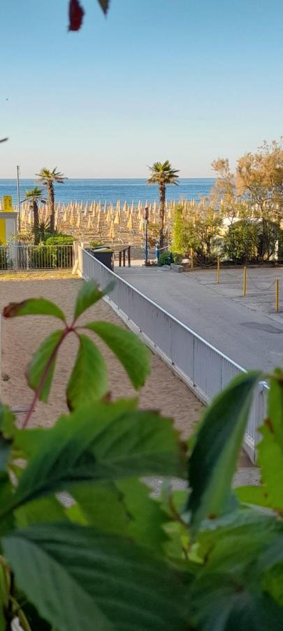 Hotel Rosanna 3 Stelle Superior Lido di Jesolo Exterior foto